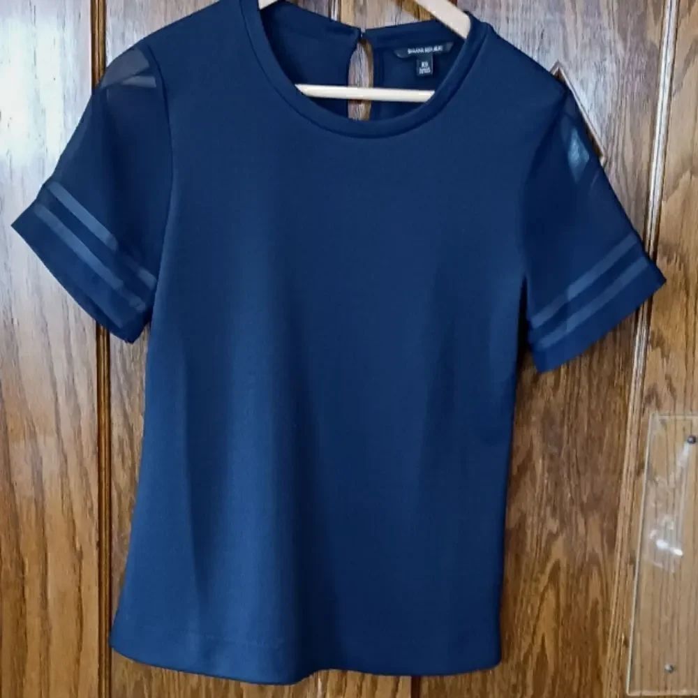 Banana Republic Stretch Crepe Top with Sheer Short Sleeves with Grosgrain XSMALL